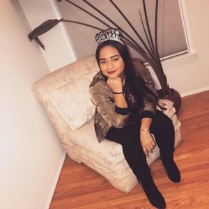 Meet your Posher, Kenia